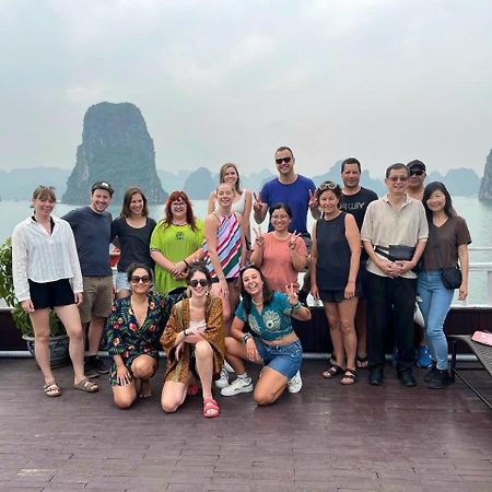De Charm Ha Long Hotel Εξωτερικό φωτογραφία